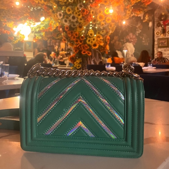 Authentic Chanel Chevron Boy Bag - Picture 4 of 17